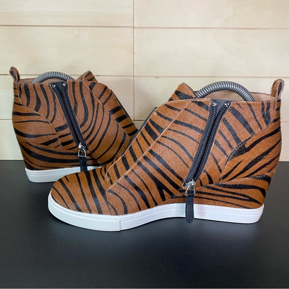 Paolo Women’s Tan & Black Zebra Stripe Wedge Sneaker - Picture 10 of 12